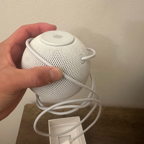 Apple HomePod Mini - Picture 3 of 3